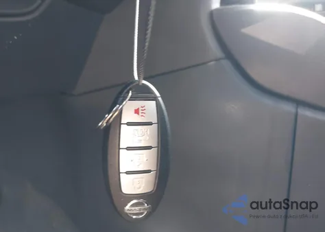 2021 Nissan Versa S 5-Speed Manual Transmission z USA, uszkodzony, nr VIN 3N1CN8BV4ML917525